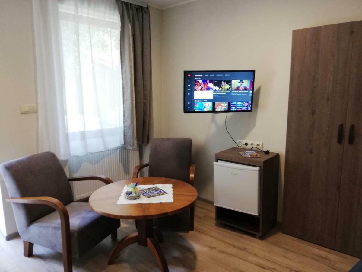 Doppelbettzimmer Appartement Braşov Buitenkant foto