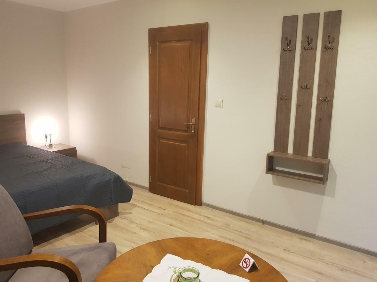 Doppelbettzimmer Appartement Braşov Buitenkant foto